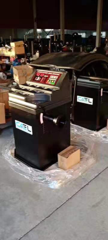 Wheel Balancer Machine (WB100)