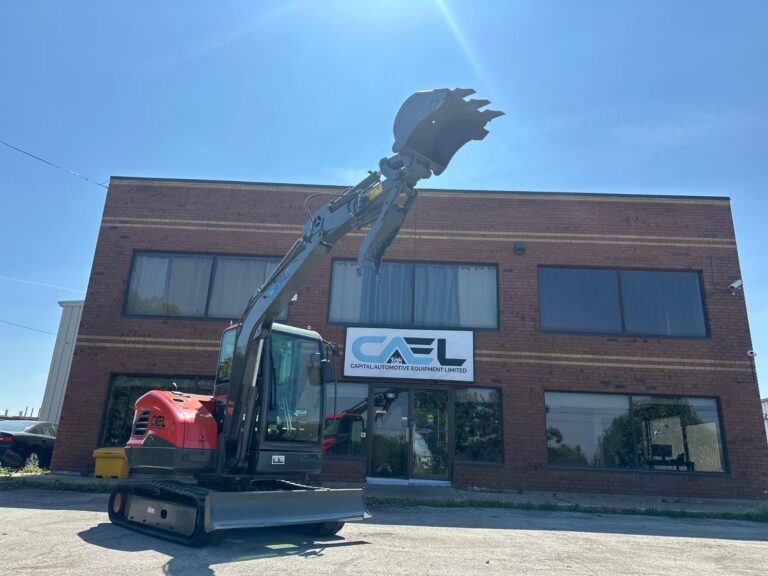 Mini Excavator 4 ton with Yanmar engine with cab
