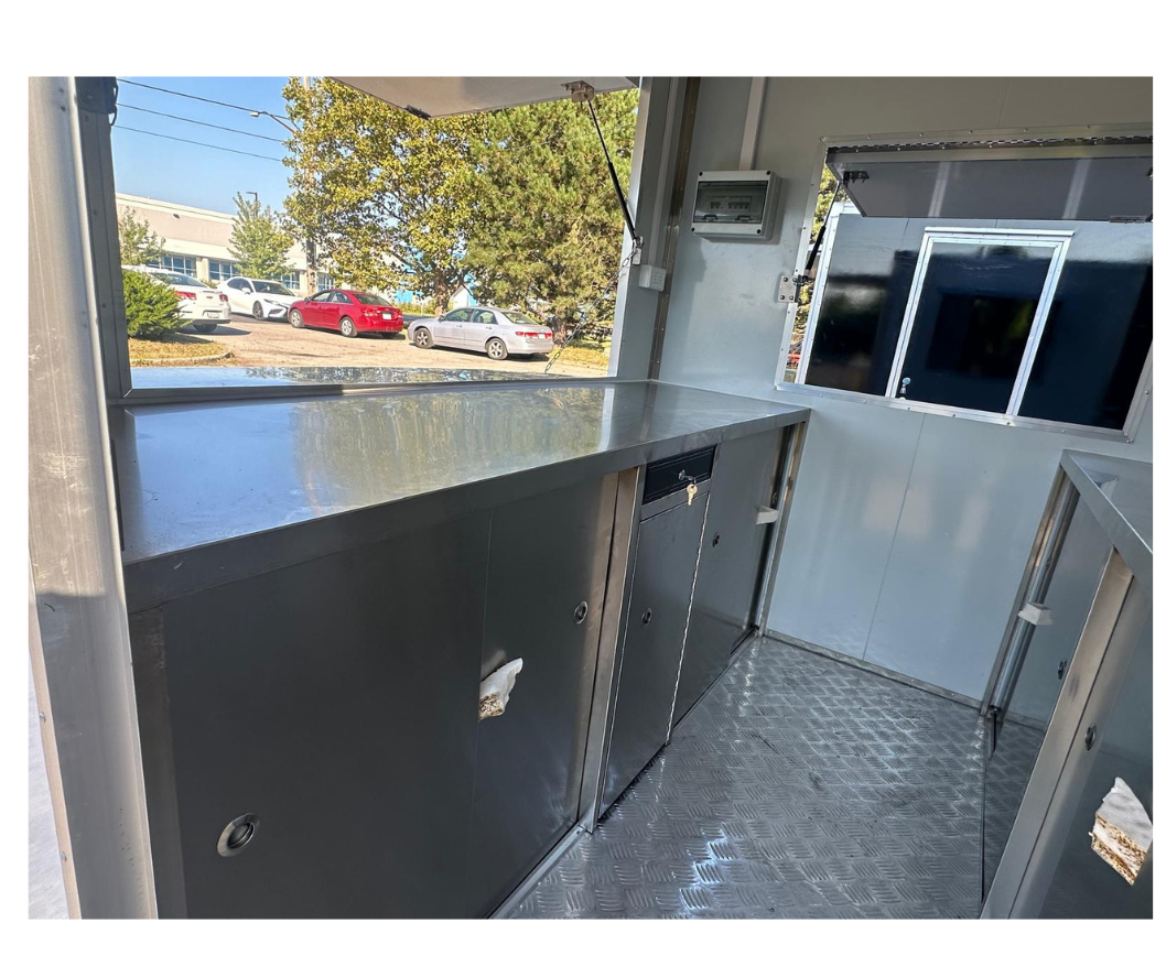 CAEL’s 10′ Square Top Mobile Food Cart – B&W