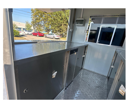 CAEL’s 7′ Square Top Mobile Food Cart – B&W