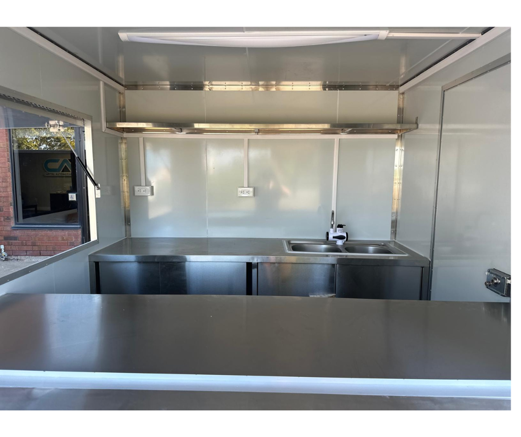 CAEL’s 7′ Square Top Mobile Food Cart – B&W