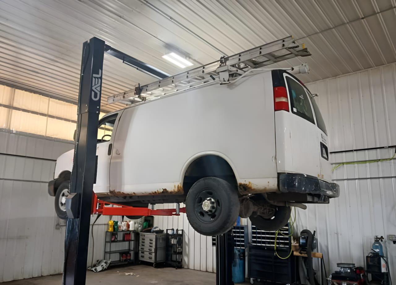 Two-Post Clear Floor Lift (10000)