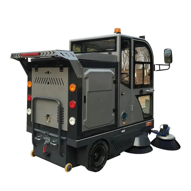 Automatic ride on sweeper truck