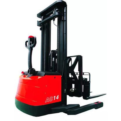Electric scissor straddle stacker with side shift 1.4T (3086 lbs)- 4.5M