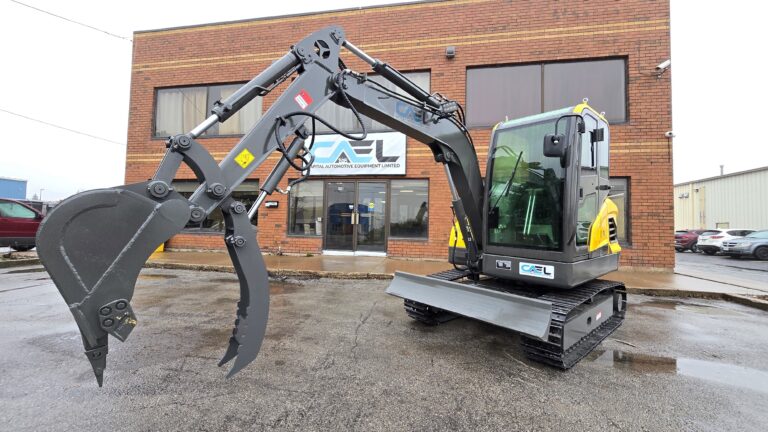 Mini Excavator 4 ton with Yanmar engine with cab