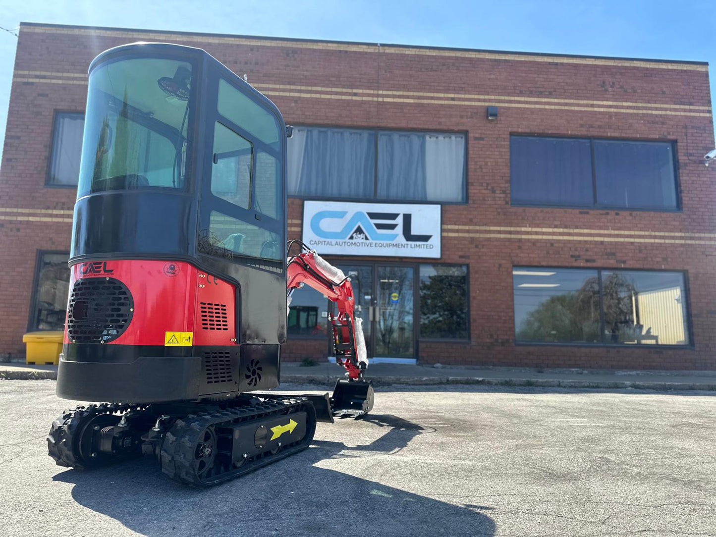 Mini Excavator 1T with Briggs & Stratton Cab (EX1BS-C)