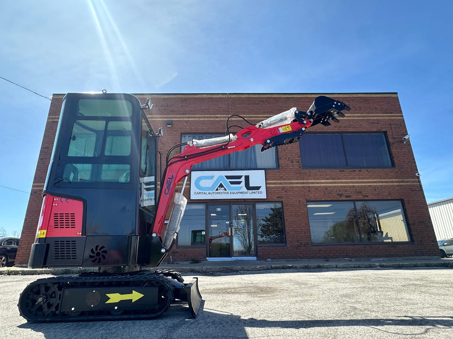 Mini Excavator 1T with Briggs & Stratton Cab (EX1BS-C)