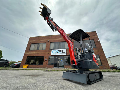 Mini Excavator 1.3T , with Kubota engine, Hydraulic Thumb & Swing boom & side controls