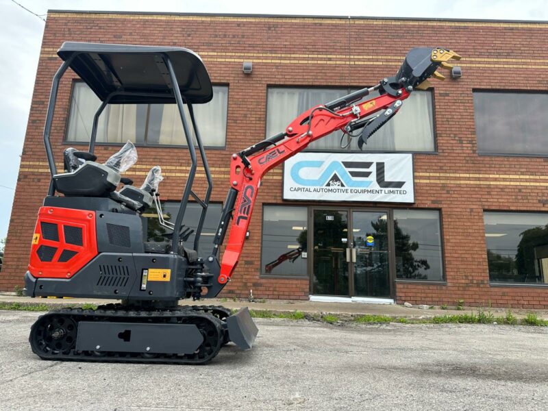 Mini Excavator 1.3T , with Kubota engine, Hydraulic Thumb & Swing boom & side controls