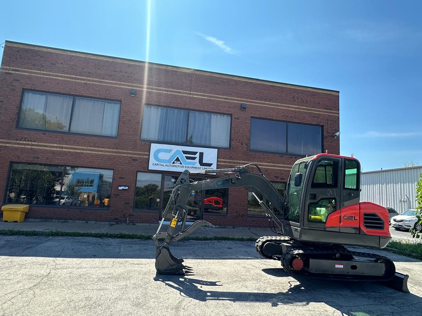 Mini Excavator 4 ton with Yanmar engine with cab
