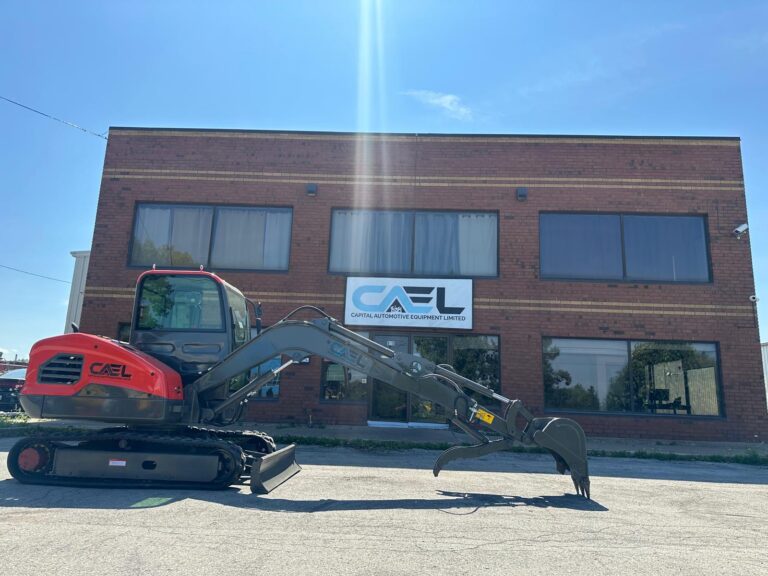 Mini Excavator 4 ton with Yanmar engine with cab