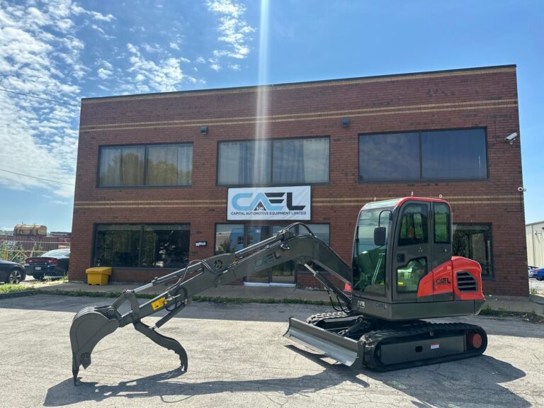 Mini Excavator 4 ton with Yanmar engine with cab