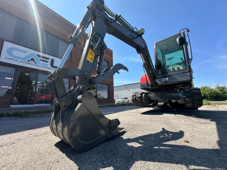 Mini Excavator 4 ton with Yanmar engine with cab