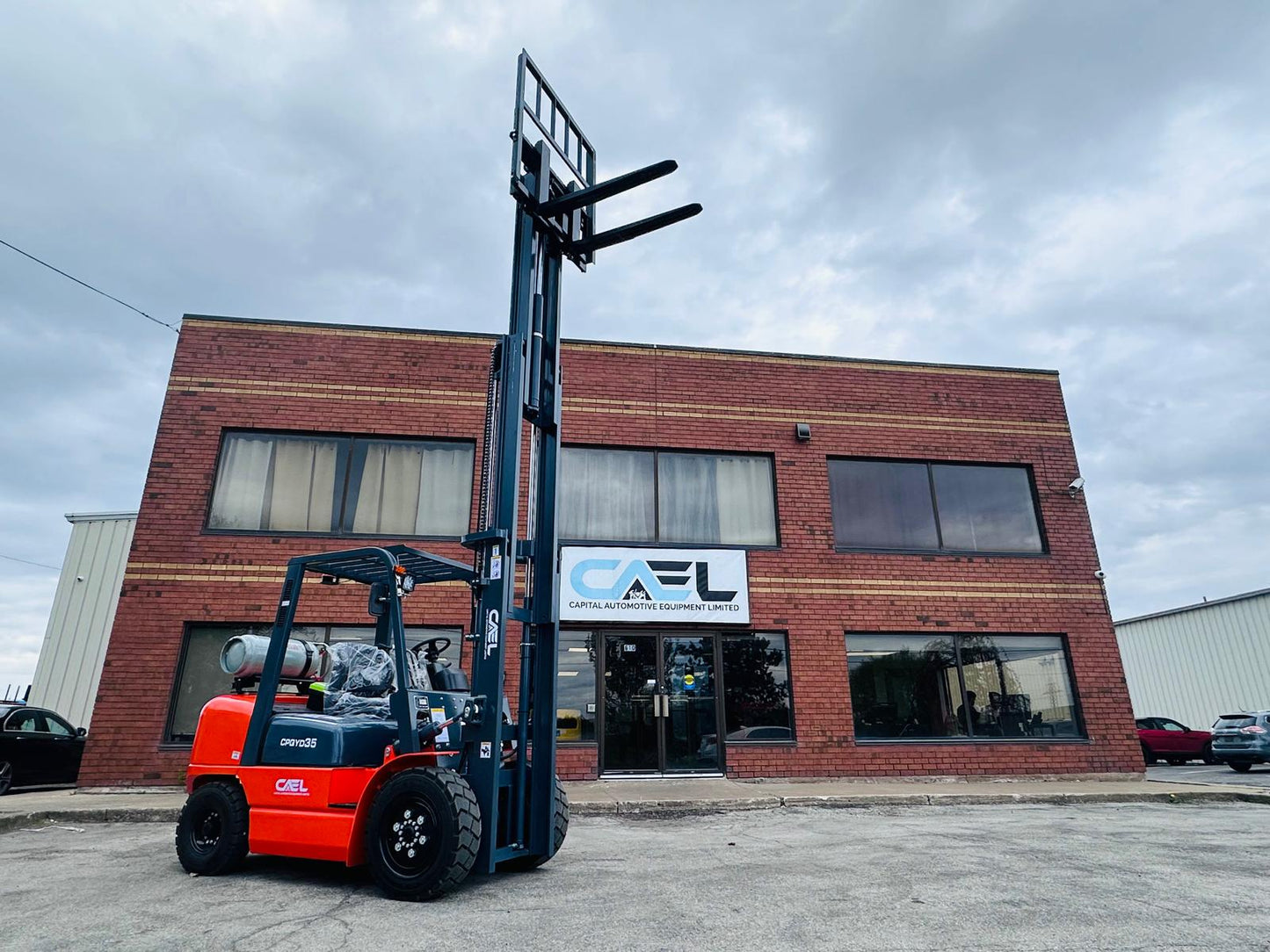 CAEL Forklift LPG 2.5 ton with 3 stage side shift