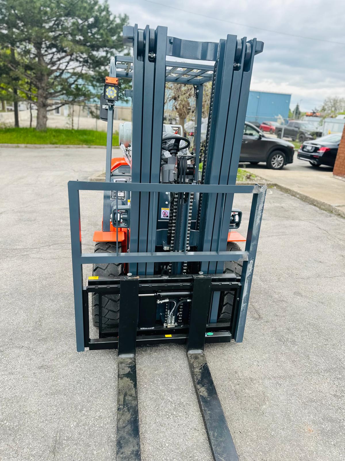 CAEL Forklift LPG 4 ton with 3 stage side shift