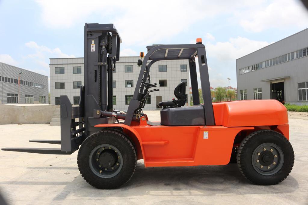 Outdoor Forklift Diesel 8T with side shift