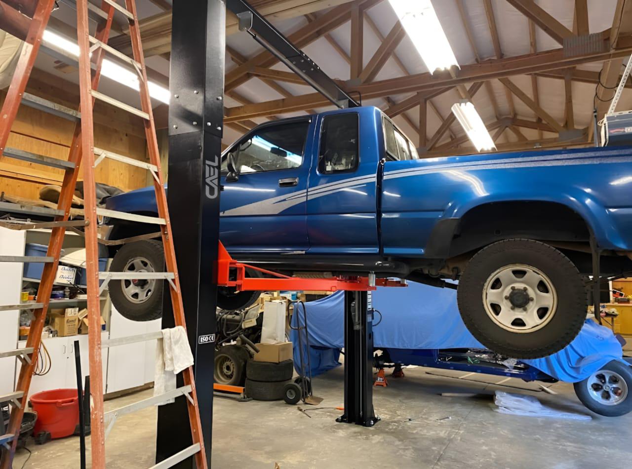 Two-Post Clear Floor Lift – Model N (14000)